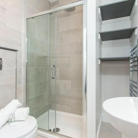 Coldharbour Suites Bristol Exterior photo