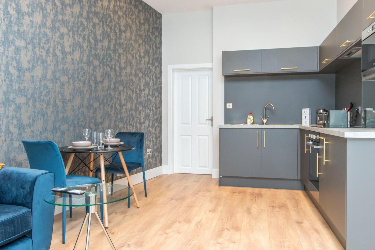 Coldharbour Apartment *