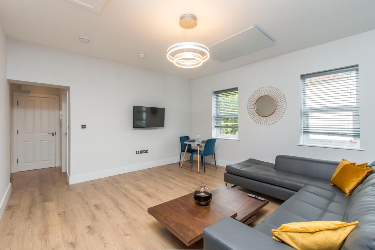 Coldharbour Apartment