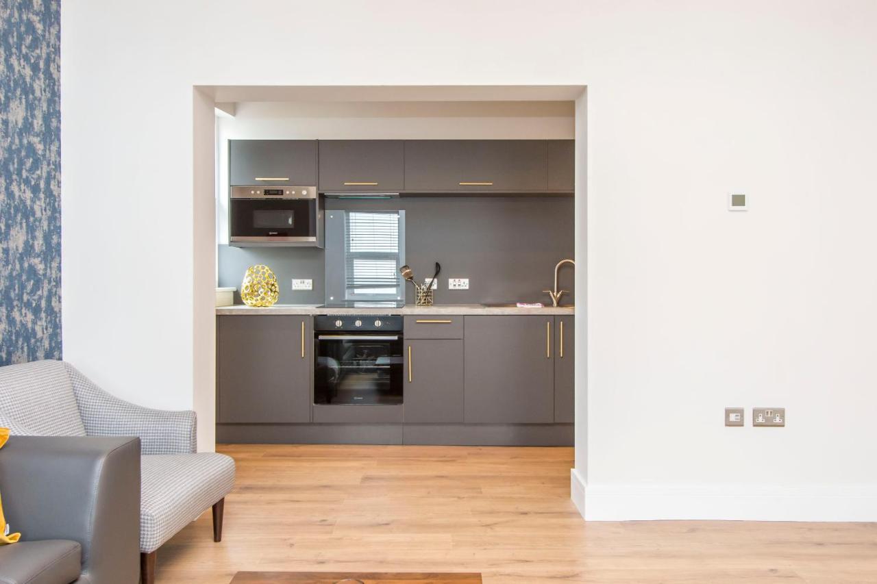 Coldharbour Apartment