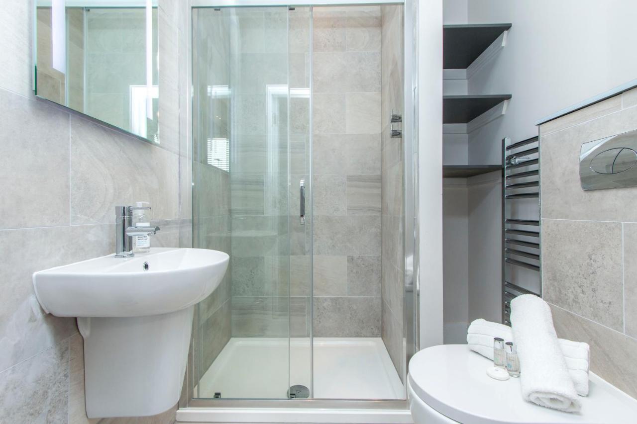 Coldharbour Apartment *